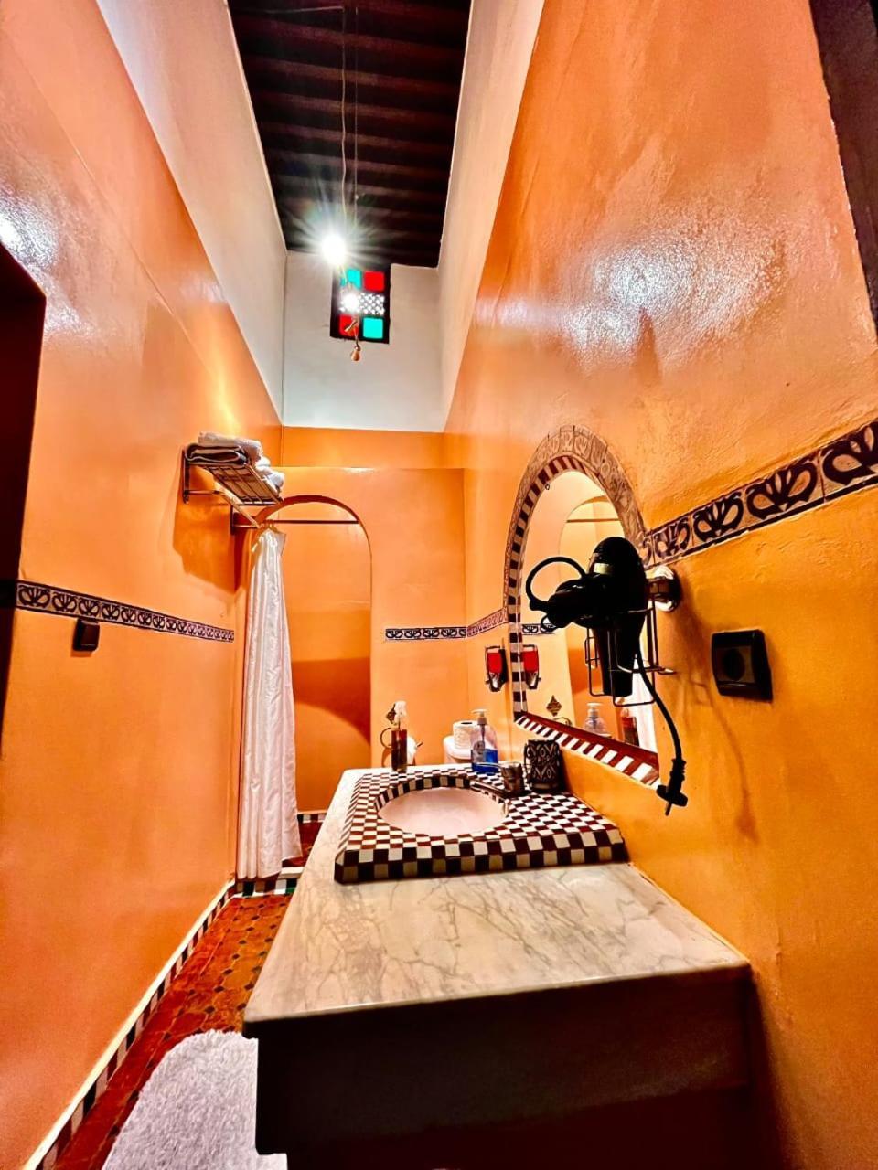 Riad Lalla Zoubida Fez Exterior photo