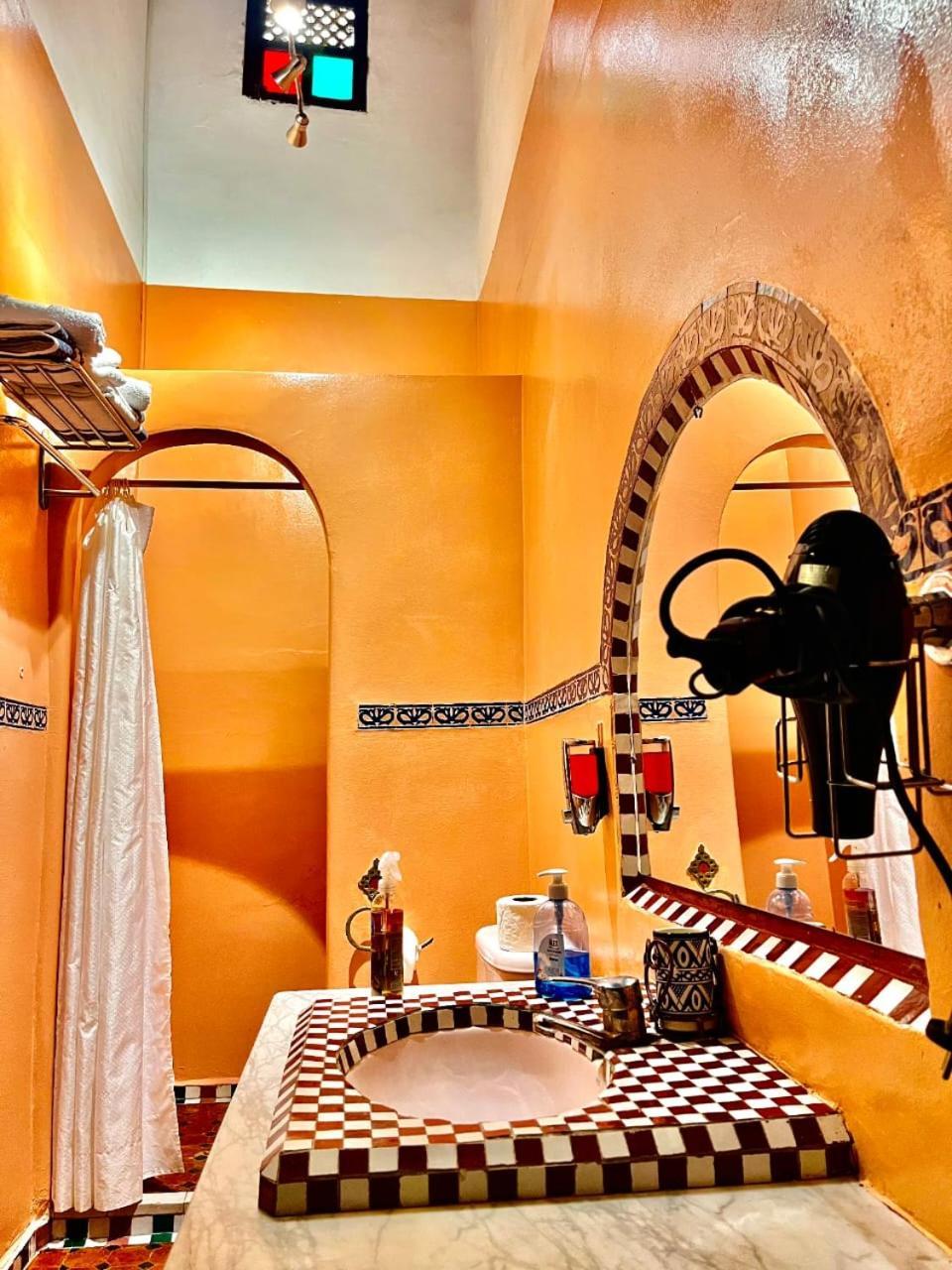 Riad Lalla Zoubida Fez Exterior photo